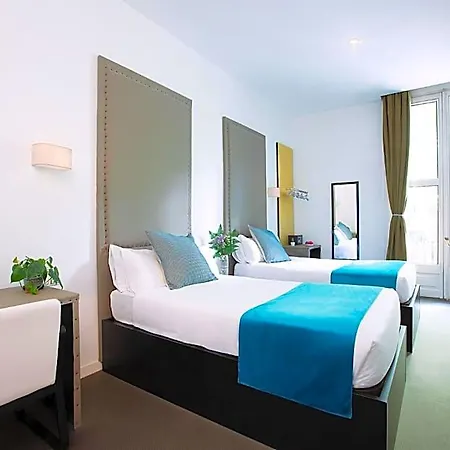 Amra Caspe Otel 2*